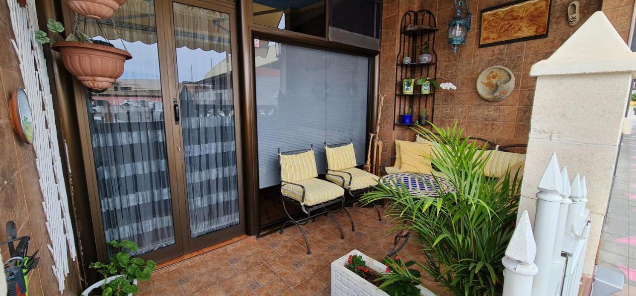 Alojamientos Momi Loft Κοραλέχο Εξωτερικό φωτογραφία